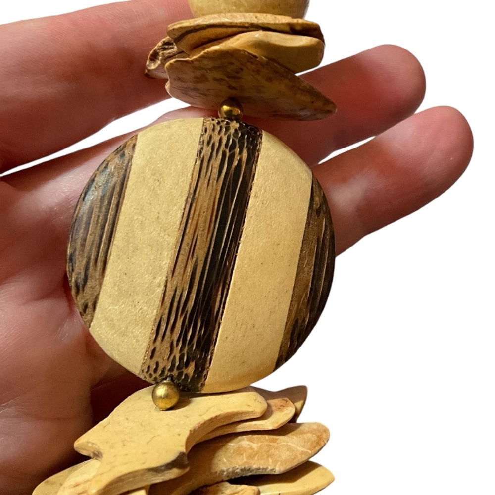 Vintage CHUNKY Wood & Stone Bead Necklace with Hand Carved Wood ELEPHANT 26” - Picture 4 of 8